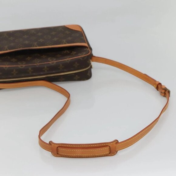 LOUIS VUITTON Monogram Trocadero 30 Shoulder Bag M51272 LV Auth 124237 - Picture 9 of 16